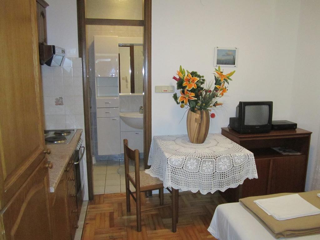 Apartments Antonia Malinska Pokój zdjęcie