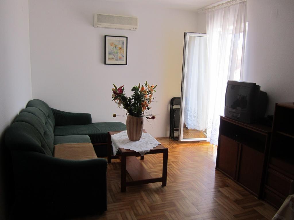 Apartments Antonia Malinska Zewnętrze zdjęcie