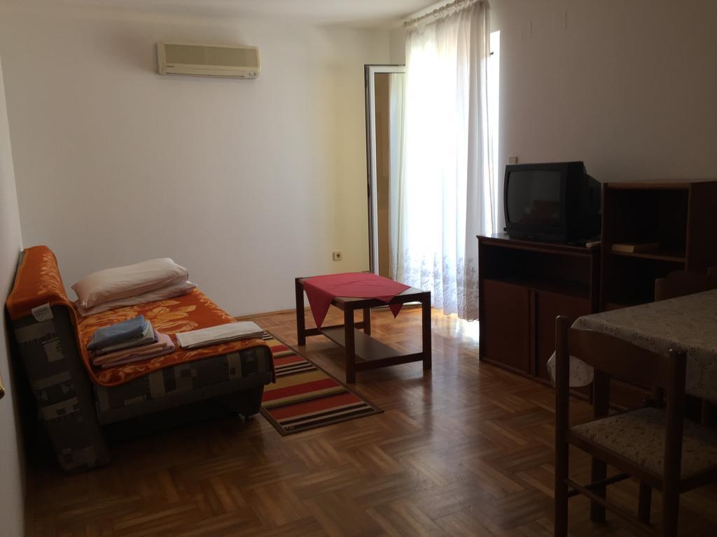 Apartments Antonia Malinska Zewnętrze zdjęcie